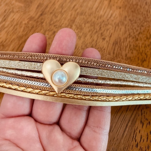 Gold Multi-Layer Heart Pearl Magnetic Clasp Bracelet Boho Chic Sparkle Jewelry - Picture 2 of 6